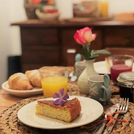 Mandorla Amara Bed & Breakfast 4*