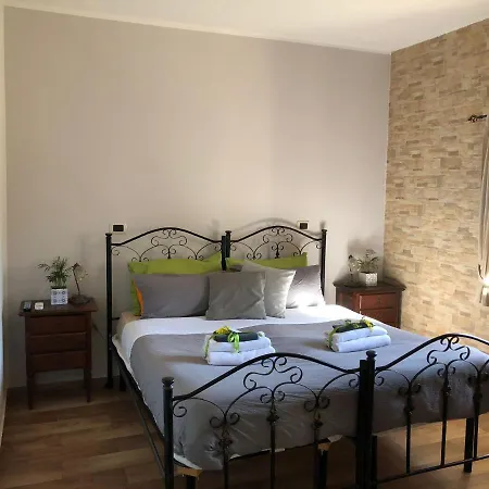 Mandorla Amara Bed & Breakfast